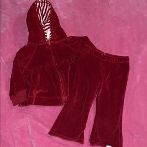 Burt’s bees red velour suit 6-9 months